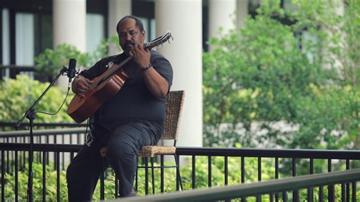 🌿🎸 Kawika Kahiapo — “East Side Slack Key” (@hisessions HI*Sessions Acoustic Live) HI*Sessions turns off the vocal mic and lets Kawika Kahiapo do what he does best: pure kī hōʻalu. “East Side Slack Key,” first released on his 1996 debut solo album Alana, is a laid-back instrumental built on a steady, rolling thumb pulse and singing treble lines that feel like a slow drive along the windward side. It is all touch and tone—nothing rushed, every note given time to ring. Kawika is one of the key sl