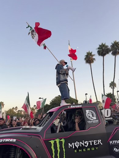 Soy Mexicano esta es mi bandera 🇲🇽 @Santa Fe Klan Official | soy mexicano mi bandera