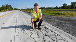 What are those extra lanes on I-94 for? MnDOT is using them to build better roads