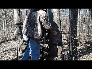 My set up and how I climb with a Treewalker Treestand along with Third Hand Archery items.