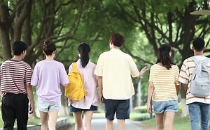 适合大学生的数码设备有哪些？手机、平板、笔记本电脑该怎么选？