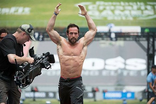 Going into Sunday at the 2014 Games, defending champion Rich Froning and Mat Fraser were at a near tie for the lead. Froning's domination in Midline March would set the tone for the rest of the day, as he went on to win all of Sunday's events and secure his fourth CrossFit Games championship. WORKOUT OF THE DAY Tuesday 20090 Midline March 3 rounds for time of: 25 GHD sit-ups 50-ft. handstand walk 50-ft. overhead walking lunge ♀ 115-lb. OH lunge ♂ 155-lb. OH lunge | CrossFit