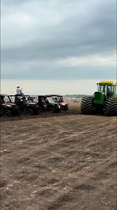 Big tires, yes please! Repowered John Deere 7520 with floater tires by Renner Stock Farms | Tractor Chasers