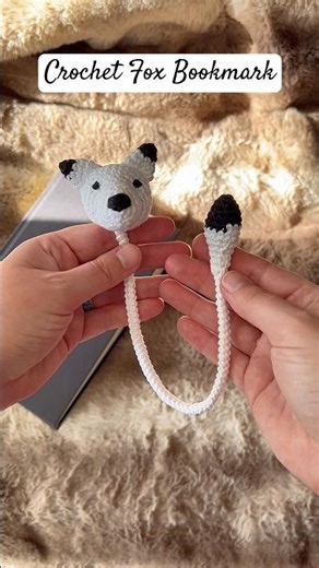 🖤🦊 Crocheted Fox Bookmark