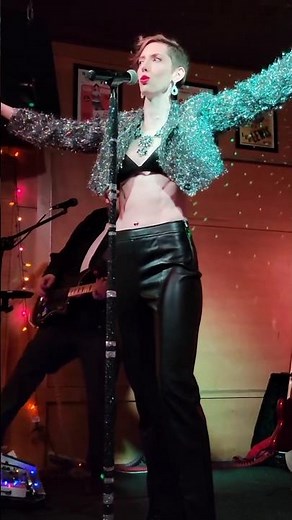 The Claudettes (live)