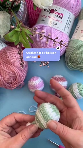 Learn how to create this crochet hot air balloon garland like Hobbycraft Artisan cosyrosieuk IG! 🧶 Find the pattern by nowaycrochet IG in the link in our bio. #Hobbycraft #MakeWithHobbycraft #CrochetPatterns #CrochetProject #CrochetIdeas #CraftTok