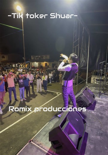 Barrio Leonidas Proaño Yantzaza #tiktokershuar #caballoconhambre Fiestas en honor a la #SantaCruz del barrio #LeonidasProaño de #Yantzaza #musicashuar #Amazonía