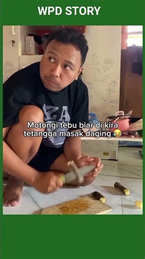 PRETENDING TO CHOP MEAT#funnyvideo #hilarious