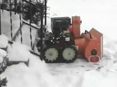 Remote control snow blower