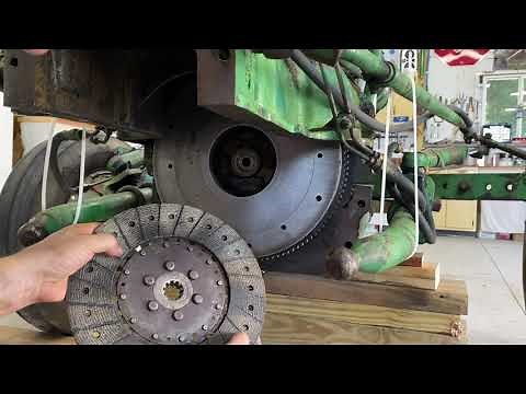 Oliver 550 Rebuild: Engine and PTO Clutch Repair & Reassembly Ep #11