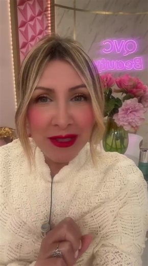 La diretta live beauty con i migliori prodotti Elemis è alle porte! ✨ Approfitta di sconti e promozioni esclusive per far risplendere la tua pelle 🔥 Non prendere impegni per domani mattina…save the date!