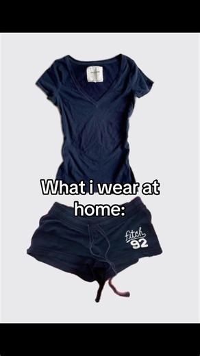 What I Wear at Home: Comfortable Outfits for Relaxing