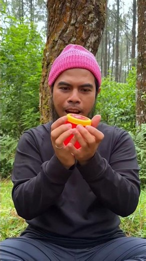 How to Eat STRAWBERRY CANDY Without Mak ...