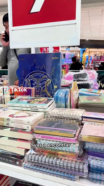 ¡Libros desde S/ 9.90 y hasta 80% OFF! 📚🔥 Llegó la Feria Crisol a Plaza Norte con los mejores descuentos del año para renovar tu biblioteca. ✨ Desde S/ 9.90 ✨ 50% y 60% OFF en miles de títulos ✨ Hasta 80% OFF en Tecnología y Complementos 🎧📱 📍 Plaza Norte 📅 Solo hasta el 4 de octubre