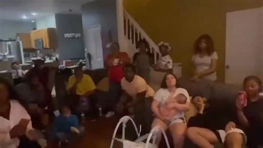 05•25•21 🤍🥹 The moment my family found out I won @nbcthevoice Sending Love to my village this #ThrowbackThursday. Grateful for the roots that still feed my dream! Still rising, still repping, still making y’all proud 😚 -Vision• • • • #camanthony #intothevisionverse #visionverse #fblifestyle #thevoice #nbc | Cam Anthony