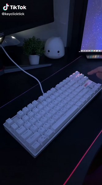 Ripple Effect: Color Changing Keyboard ASMR