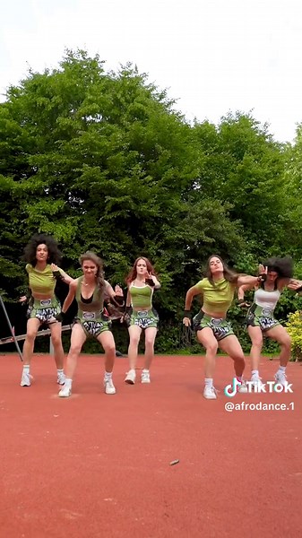 Discover the Fun in Amapiano Dance with D’AFROGANG