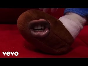 SML - Am a shoe/Basketball (Official Music Video)