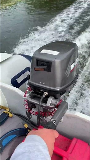 Tohatsu 8hp outboard WOT M8B 2 stroke on inflatable dinghy