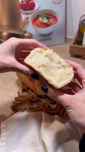 You don’t always have hours to cook after a busy school day. The Magimix Cook Expert helps you prep and cook from scratch faster by chopping, cooking and stirring in one machine, so weeknight dinners feel achievable again. Less time in the kitchen. More time at the table. 🇫🇷 Made in France 🔧 30-year motor warranty, built to last 🧼 Easy to use, easy to clean | Magimix Australia