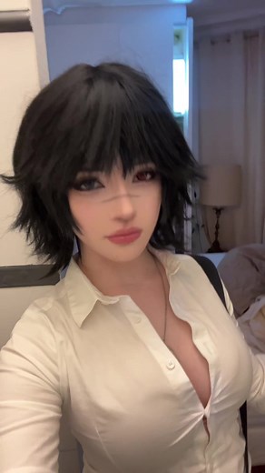 Lady DMC3 Cosplay: Unleashing Kat Curse