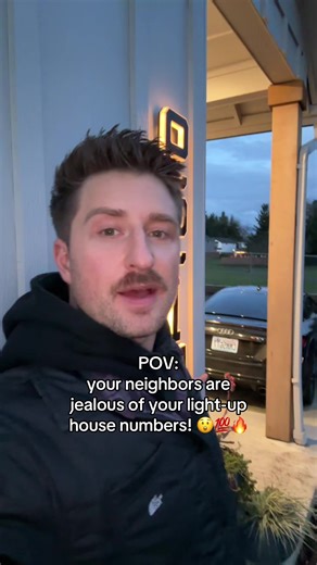 look so much better than basic house numbers, but they’re also useful! 🙌💯👌✅🙇‍♂️ #lightupnumbers #homedecor #homeinspo #homeimprovement #hometech