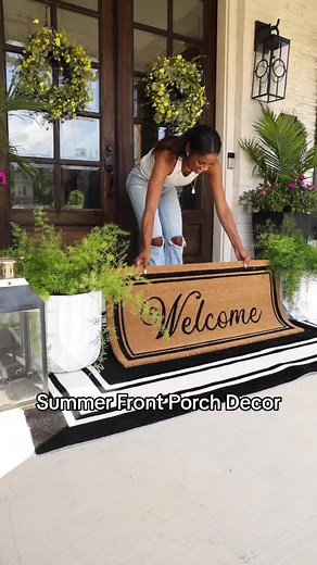 Summer Front Porch Decor Ideas | Outdoor Decorating Inspiration