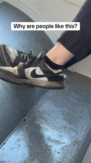 #fypppppppppppppp #fyp #nike | How To Wash Your Shoes