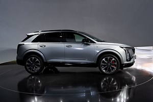 All-New 2025 Cadillac XT5 Makes World Debut In China