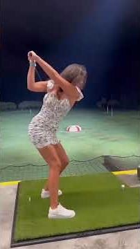 #golfshorts Golf swing basics | Golf swing slow motion | Golf girl hot women golf girls #golfgirl