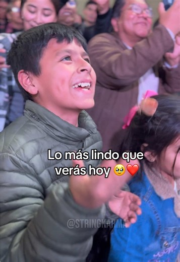 Niños como Fans: La Dulzura de String Karma