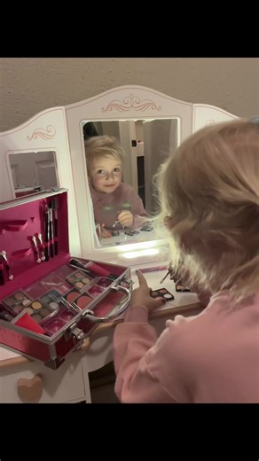 Andrew Yoder (@andrewyoder40)’s videos with Somethin' Stupid - Frank Sinatra & Nancy Sinatra