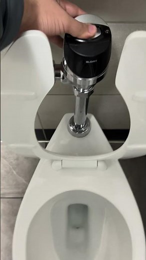 Chevron Gas Station/Extra Mile Unisex Restroom