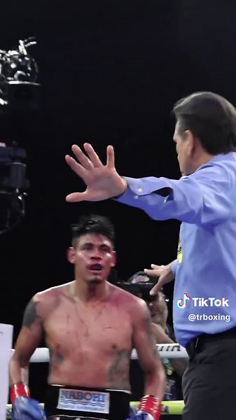 Vaquero and Charly Suarez both came to FIGHT 😮‍💨🔥 #toprank #trboxing #boxing #vaquero #philippines #mexico