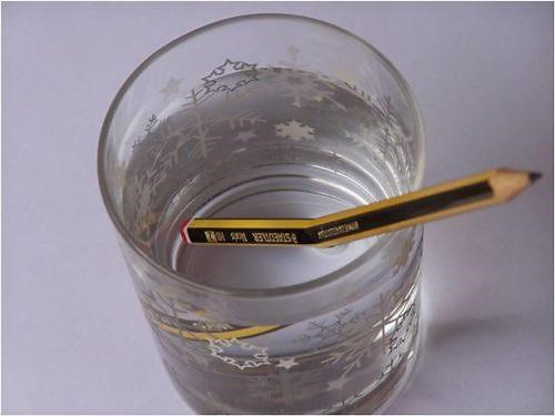 Refracción de la luz: qué es, elementos, leyes, experimentos