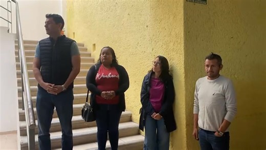 Incumple administración saliente protocolos de entrega–recepción: Gil Méndez Grappin El Presidente Municipal de San Rafael, Gil Armando Méndez Grappin, informó la mañana de este día que el proceso formal de entrega–recepción no se llevó a cabo conforme a los protocolos establecidos, por lo que se determinó posponer el inicio del procedimiento hasta las 13:00 horas. El Alcalde explicó que la entrega–recepción se realizará en presencia de un notario público, quien dará fe y certificará las condici