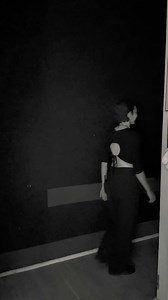 #dinnerinthedark #viersinne #essenundtrinken #vienna #erlebnisgastronomie Unsere Moderatorin Anja in 5 Worten über "Vier Sinne - Dinner in the Dark"… während euch Sarah mit ins Dunkel nimmt. Wenn ihr noch nicht dabei wart, dann macht euch selbst ein Bild - wir freuen uns auf euch! | Vier Sinne · Dinner in the Dark (Wien)
