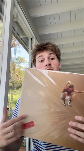6.2K views · 366 reactions | traveled around the world to so many record stores so here’s a lil vinyl haul for ya | Ruel | Facebook