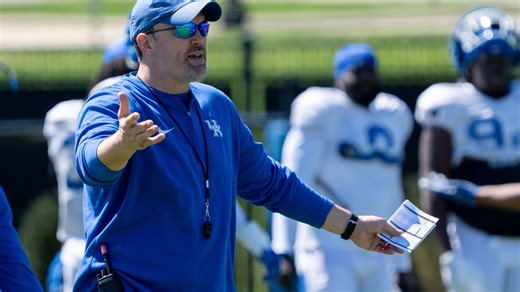 Where do Kentucky football's assistant coach salaries rank nationally? Among SEC schools?