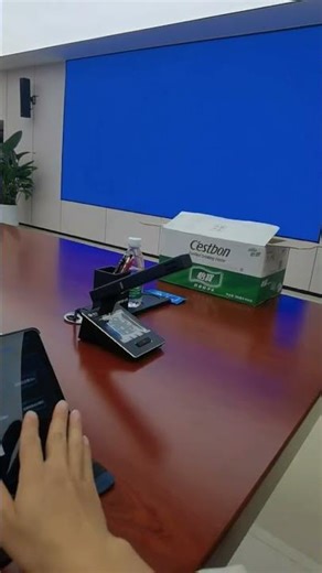 Paperless Multimedia Congress Microphone setup for large conference room