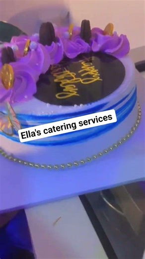 Yummy cake adorned with butter icing 🤏#fortnite #fnclip #subscribe #trending #heartbroken #cakes#fyp