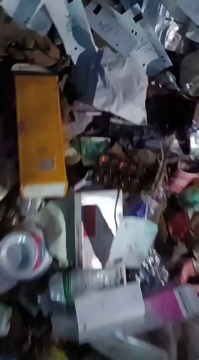 Hundreds of VVPAT slips from Booth No. 29 (Garulia, 107-Noapara) reportedly found dumped in garbage at Subhas Nagar under Duttapukur PS—this raises serious questions.VVPAT slips are supposed to remain secured with the EVMs in strong rooms. How did they end up in the open?Arjun Singh has urged the Election Commission to investigate and fix accountability.This isn’t a minor lapse—this strikes at the credibility of the electoral process.@ECISVEEP@CEOWestBengal @ArjunsinghWB