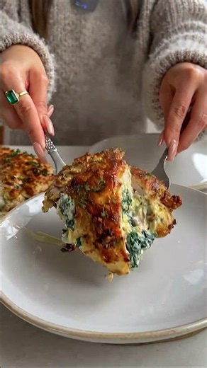 🐔 Stuffed Spinach & Cheese Chicken
