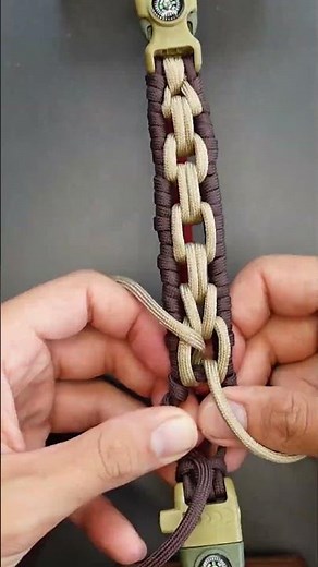 How to Make a Paracord Bracelet - Chain - #shorts