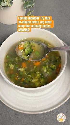 Healthy Veg Clear Soup Recipe | 10-Minute Detox Vegetable Soup | Weight Loss & Immunity Booster