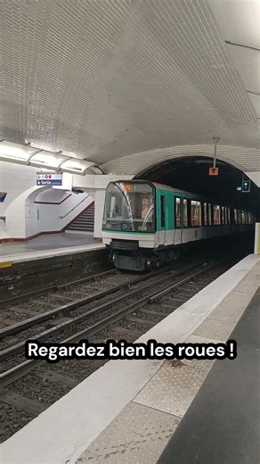 The weirdest Paris metro