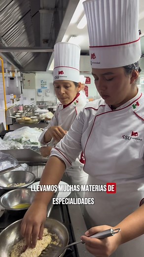 🍽️ Ser ISU es mucho más que estudiar una carrera 👩‍🍳✨ Regina Gómez, exalumna destacada de la Licenciatura en Gastronomía, nos demuestra que la pasión, el esfuerzo y la formación vivida en ISU abren puertas y dejan huella en cada paso profesional. Su historia es ejemplo de que ser estudiante ISU es más: es crecer, crear y dejar huella. 💫 🎯 Tú también puedes formar parte de esta comunidad que transforma el talento en éxito. | ISU Universidad