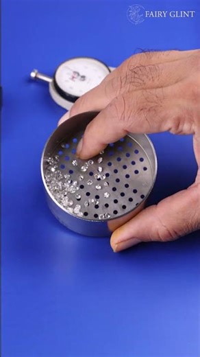 💎 Diamond sorting & measuring — quietly mesmerizing…