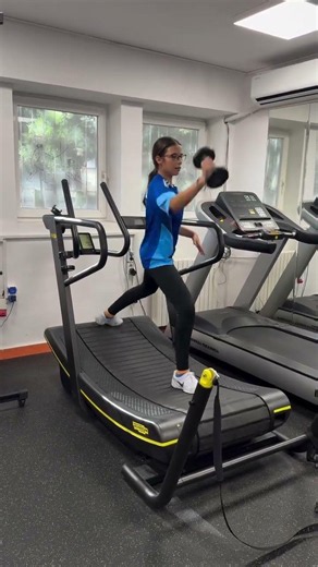 ⚔️ Fencing Footwork Training on the Treadmill | Build Explosive Speed & Fast Feet! 🏃‍♂️💨#Fencing