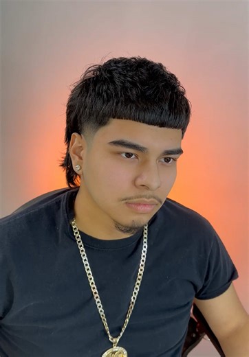 My clients big bro was demanding for him to get the 16 guard buzzcut or else he was going to break his PS5, my client and me both agreed we are not going to do the 16 guard, I suggested a massive mid taper and a textured crop top. Do you think I saved him? CHICAGOLAND AREA 📍 LINK IN BIO TO BOOK🔗❗️ NEW CLIENTS ALWAYS WELCOMED🤝 - - - - - #chicagobarber #berwynbarber #fyp #barbertok #lowtaper